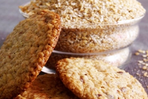 OAT FLAKE BISCUITS WITHOUT MILK AND EGGS