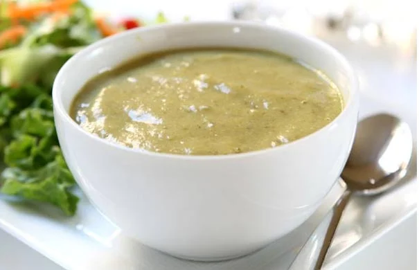 Purée de courgette au fromage et au poulet