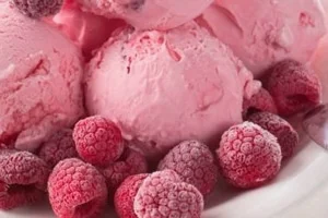 GLACE SANS LAIT À LA FRAMBOISE